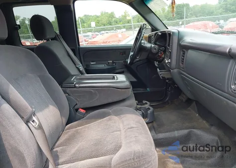 2002 Chevrolet Silverado 1500 Ls z USA, uszkodzony, nr VIN 2GCEK19V321324703